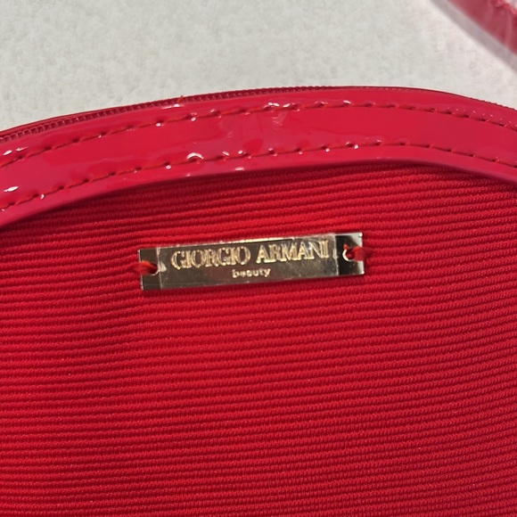 ✨GIORGIO ARMANI✨ Makeup/Travel Bag with Strip - Red - Picture 3 of 8